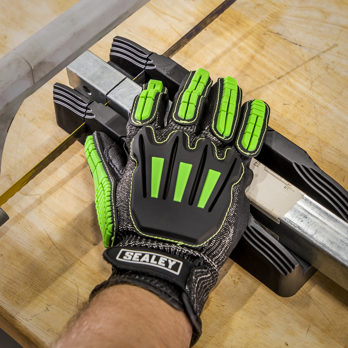 Cut & Impact Resistant Gloves, X-Large - Pair SSP39XL
