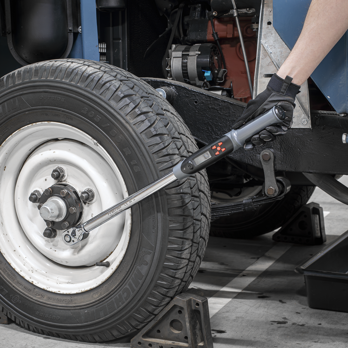 Digital Torque Wrench with Angle Function 1/2"Sq Drive 30-340Nm STW310