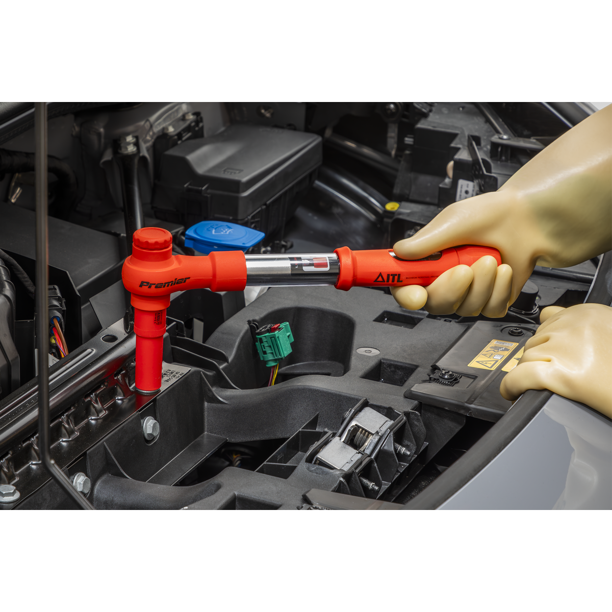 Insulated Torque Wrench 1/2"Sq Drive 12-60Nm STW804