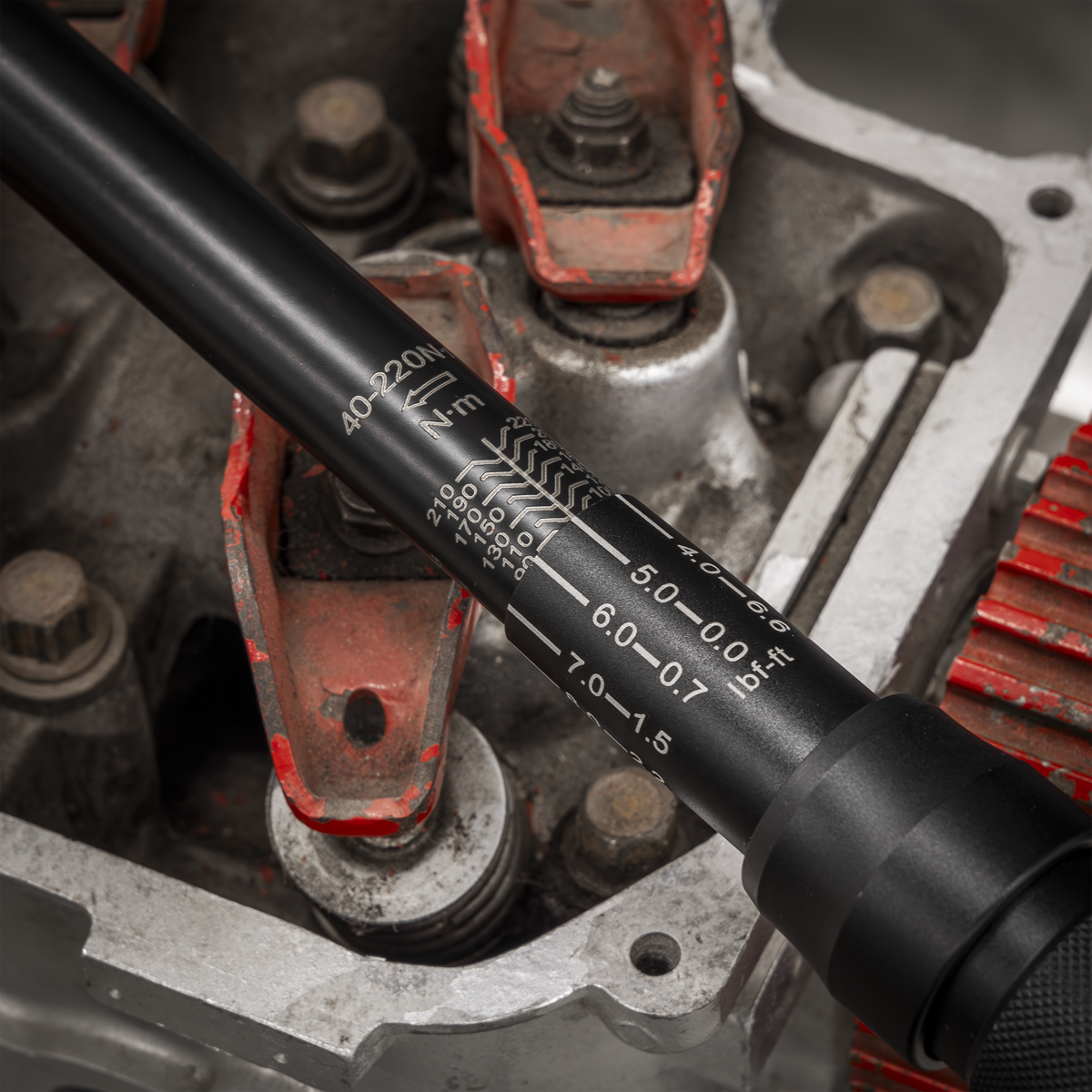 Calibrated Micrometer Torque Wrench 1/2"Sq Drive 40-220Nm STW904B