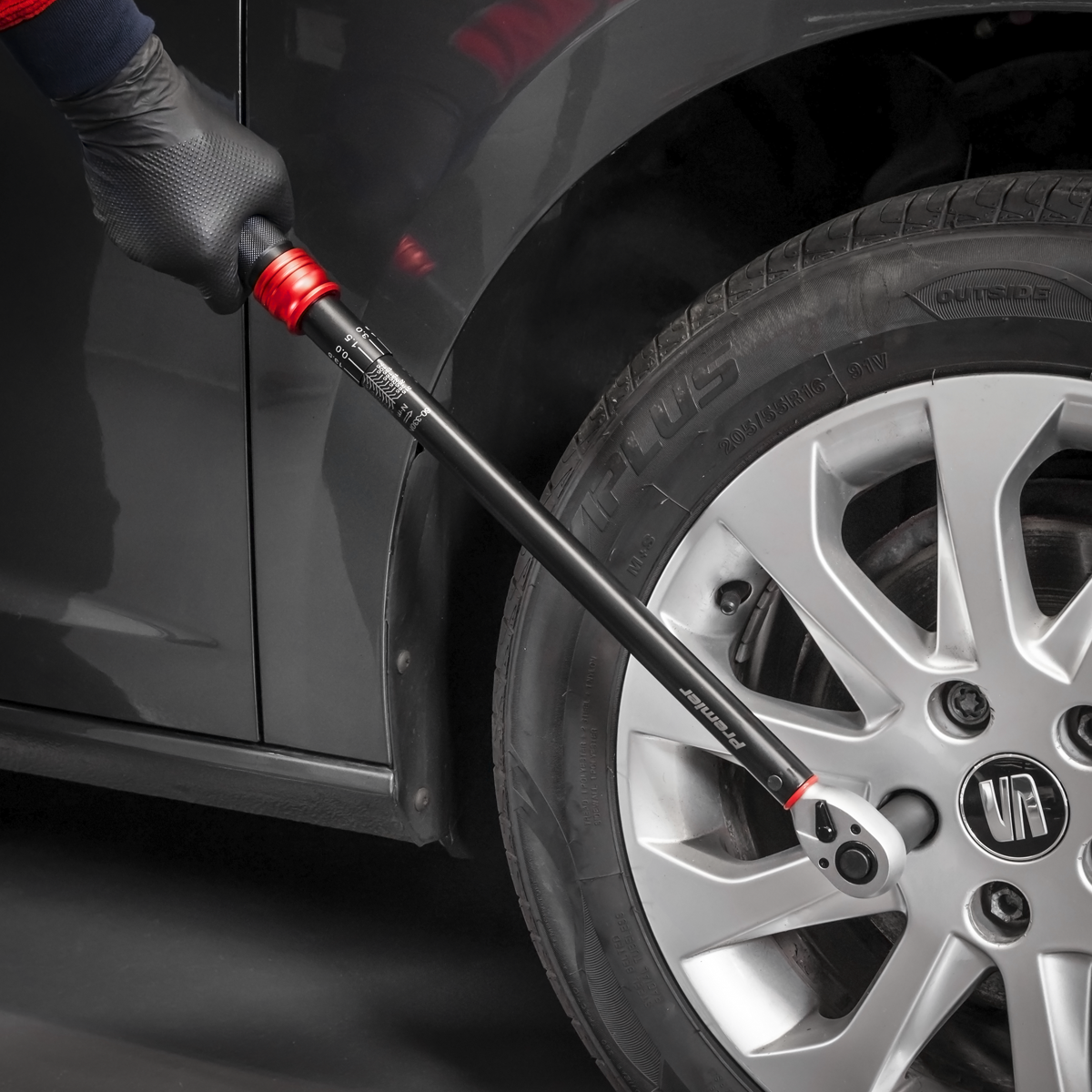 Calibrated Micrometer Torque Wrench 1/2"Sq Drive 60-330Nm STW905B