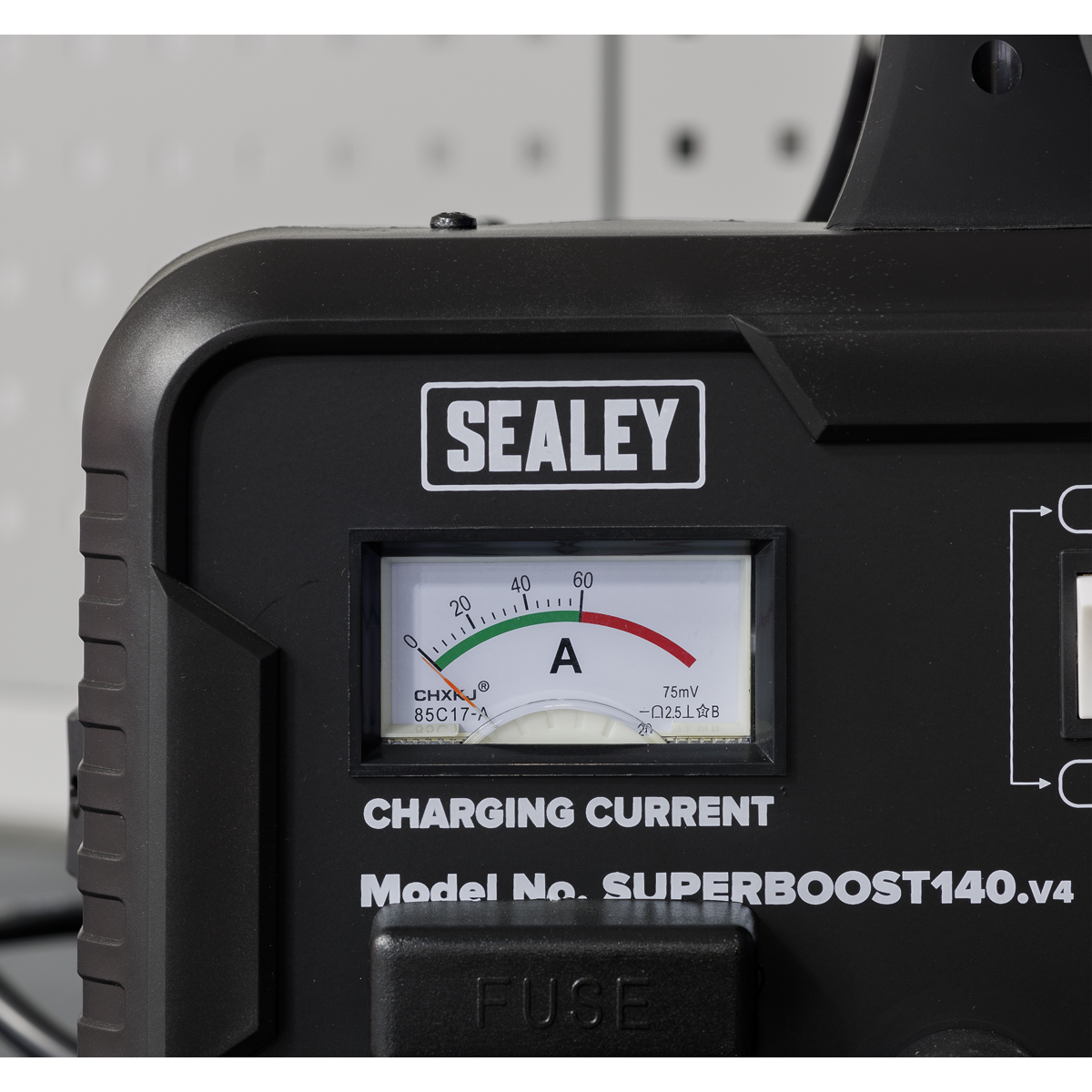 12/24V Starter/Charger 140/21A 230V SUPERBOOST140