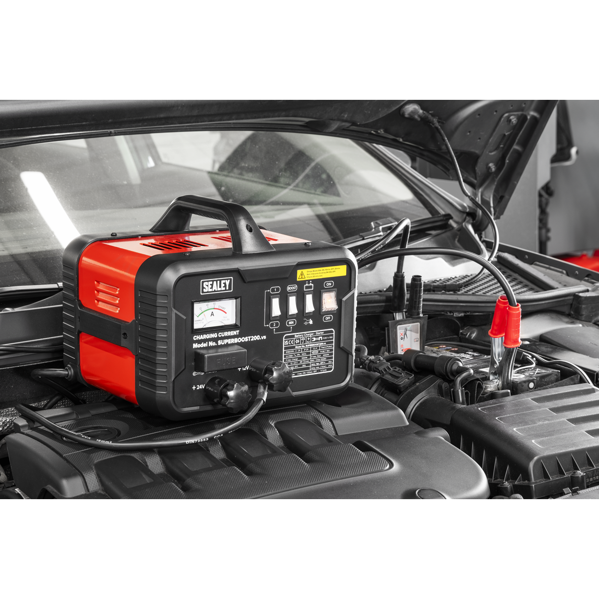 12/24V Starter/Charger 200/45A 230V SUPERBOOST200