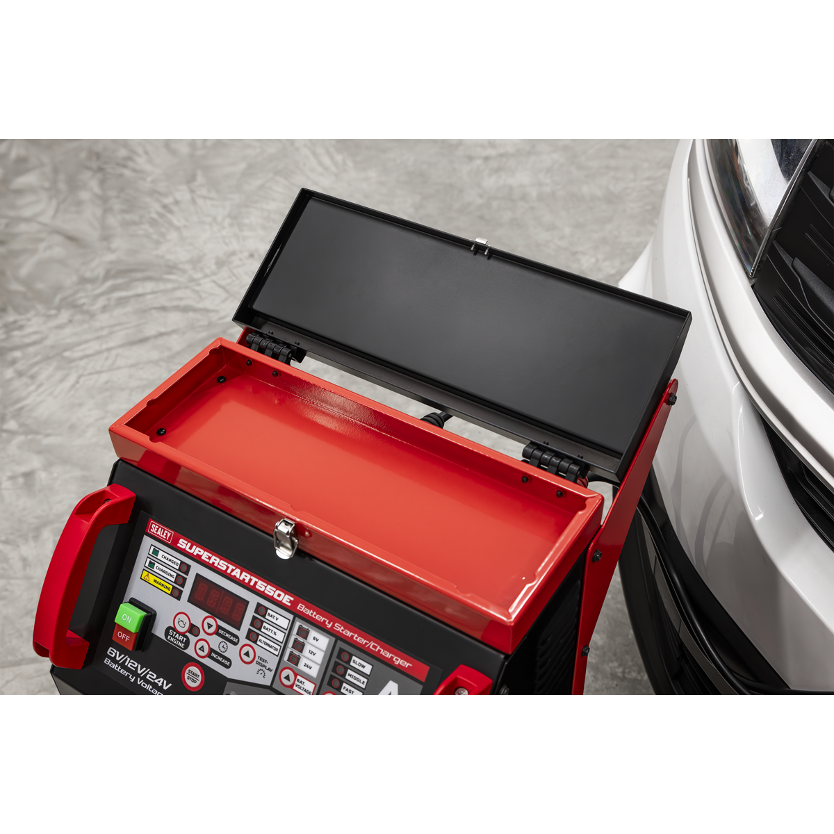 6/12/24V Battery Starter/Charger 550A SUPERSTART550E
