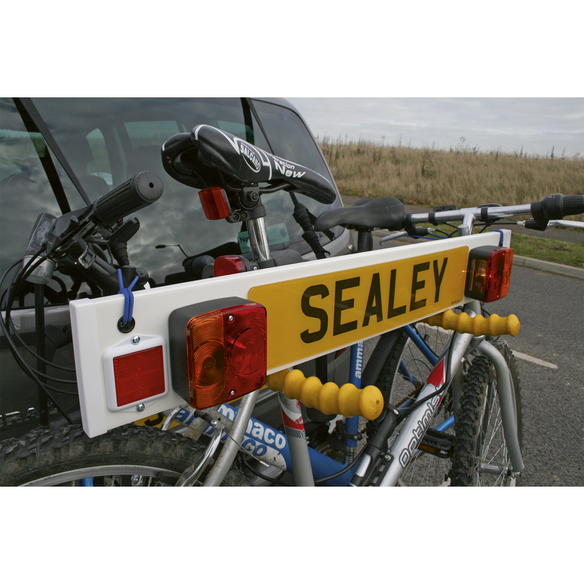 Trailer Board for use with Bicycle Carriers 3ft with 2m Cable TB3/2