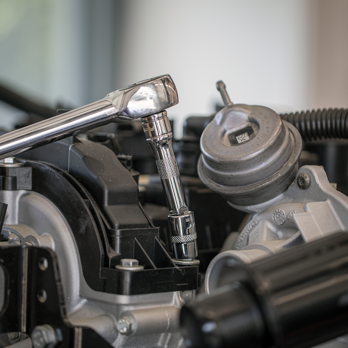 Wobble Extension Bar Set with Tool Tray 1/4", 3/8" & 1/2"Sq Drive 12pc TBT44