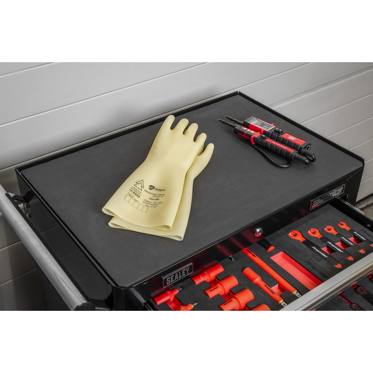Rollcab 7 Drawer with Insulated Tool Kit 63pc TBTECOMBO2