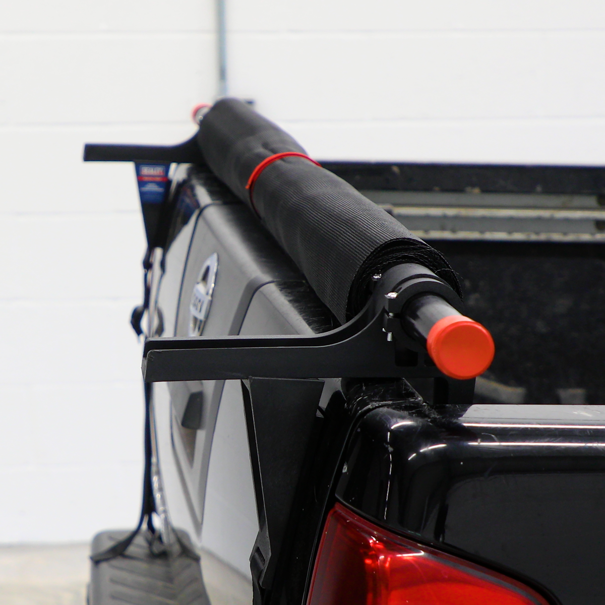 Truck Bed Cargo Unloader 900kg Capacity TBU01