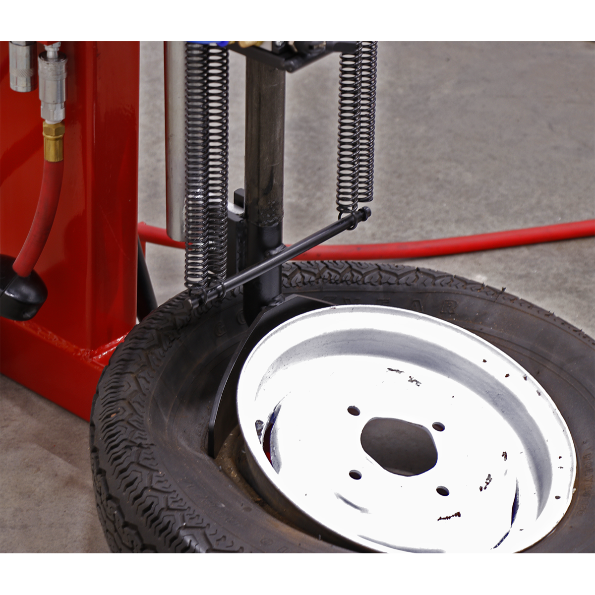 Pneumatic/Manual Tyre Changer TC962