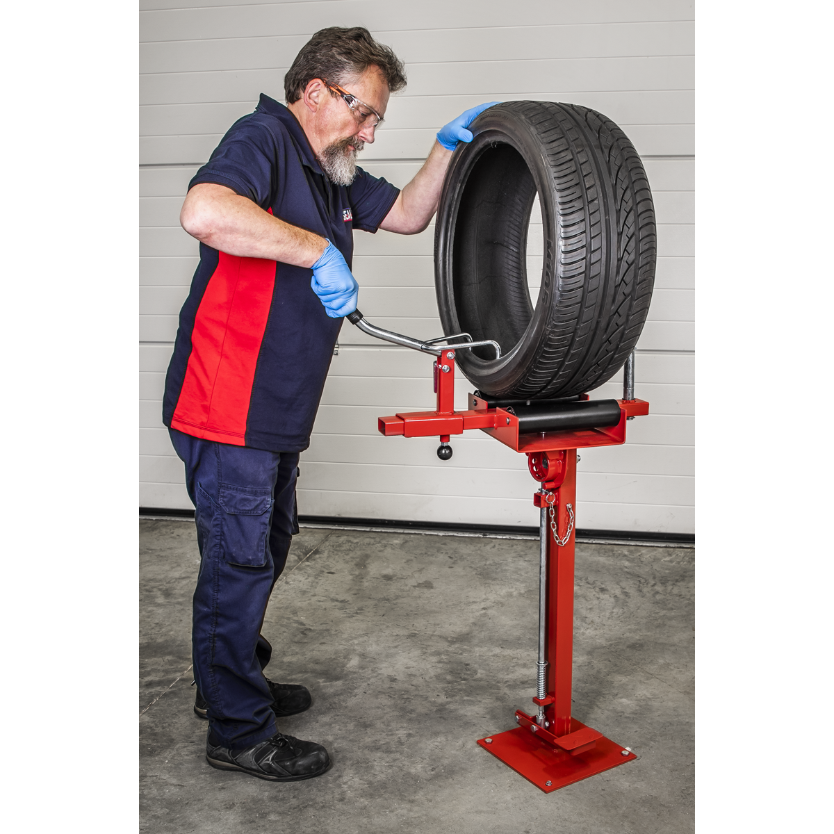 Manual Tyre Spreader with Stand TC970
