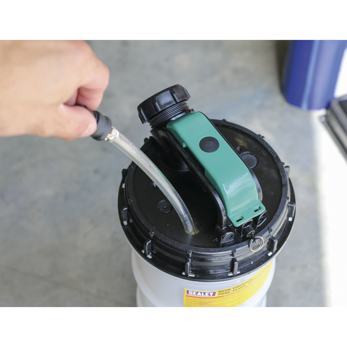 Vacuum Fuel/Fluid Extractor 8L TP204