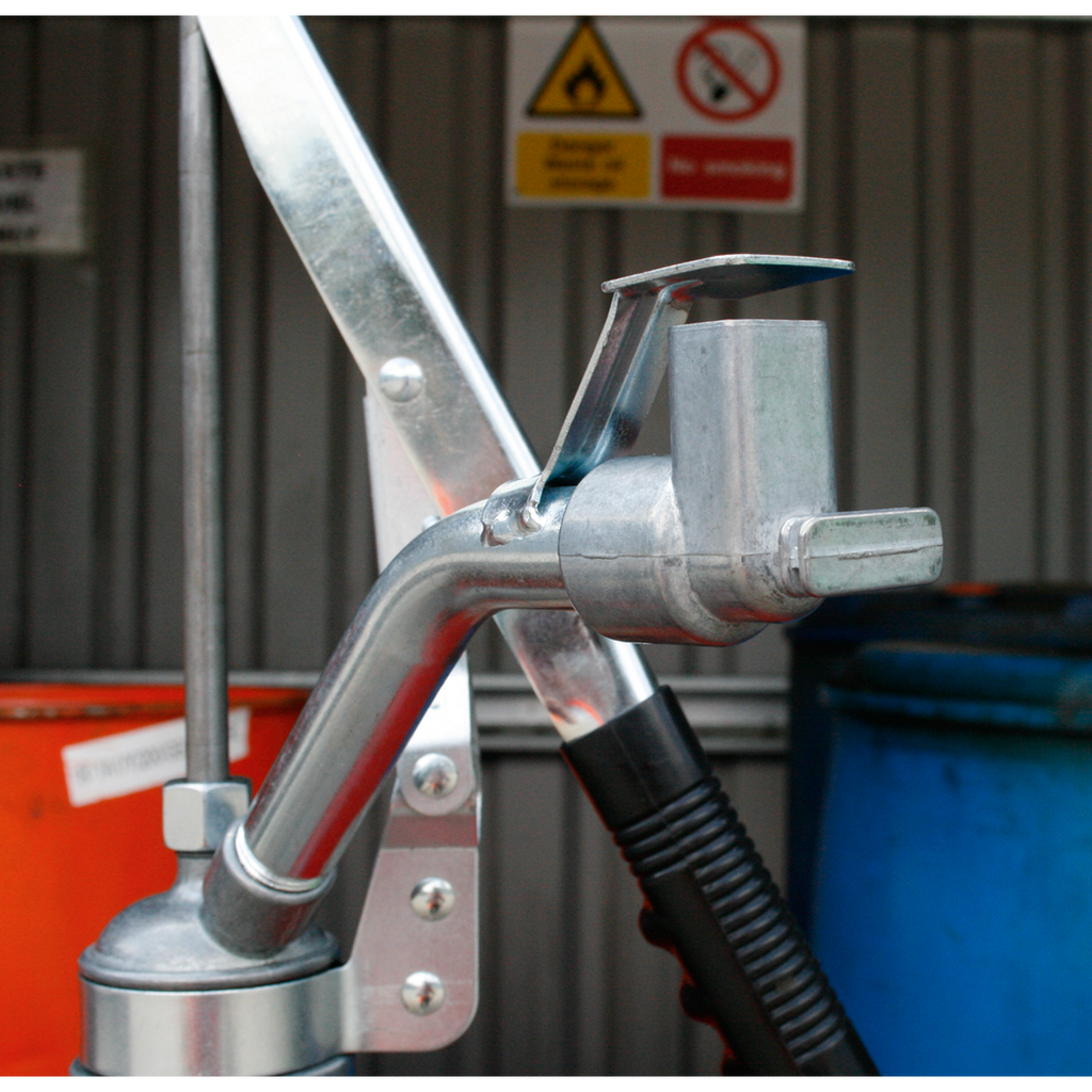 Heavy-Duty Lever Pump with Swivel Handle TP6802