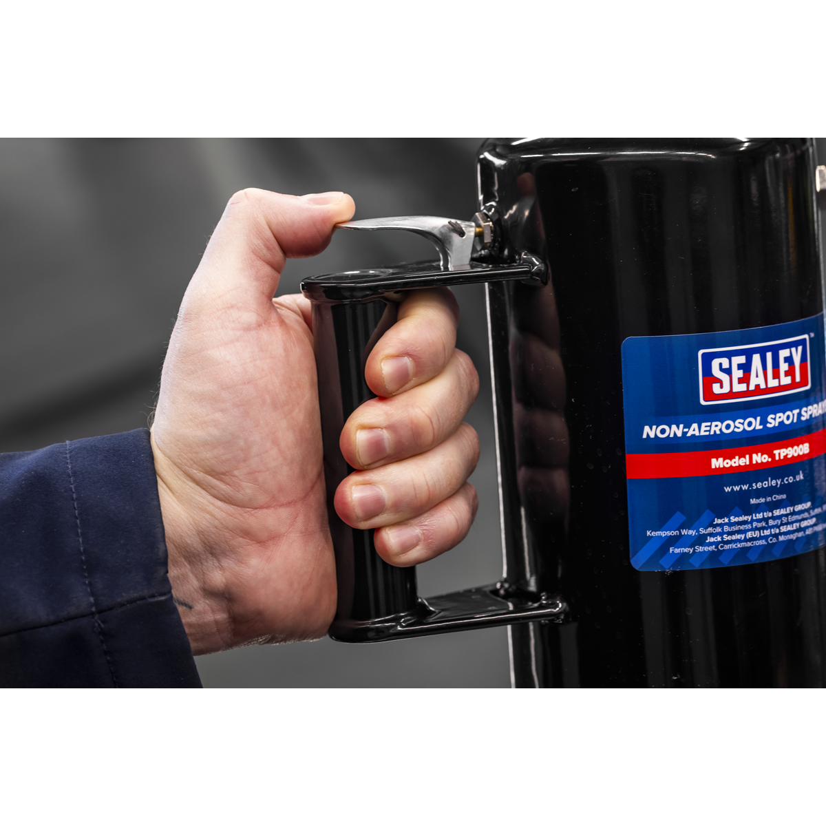 Non-Aerosol Spot Sprayer Black TP900B