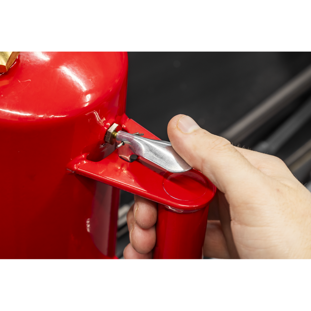 Non-Aerosol Spot Sprayer - Red TP900R