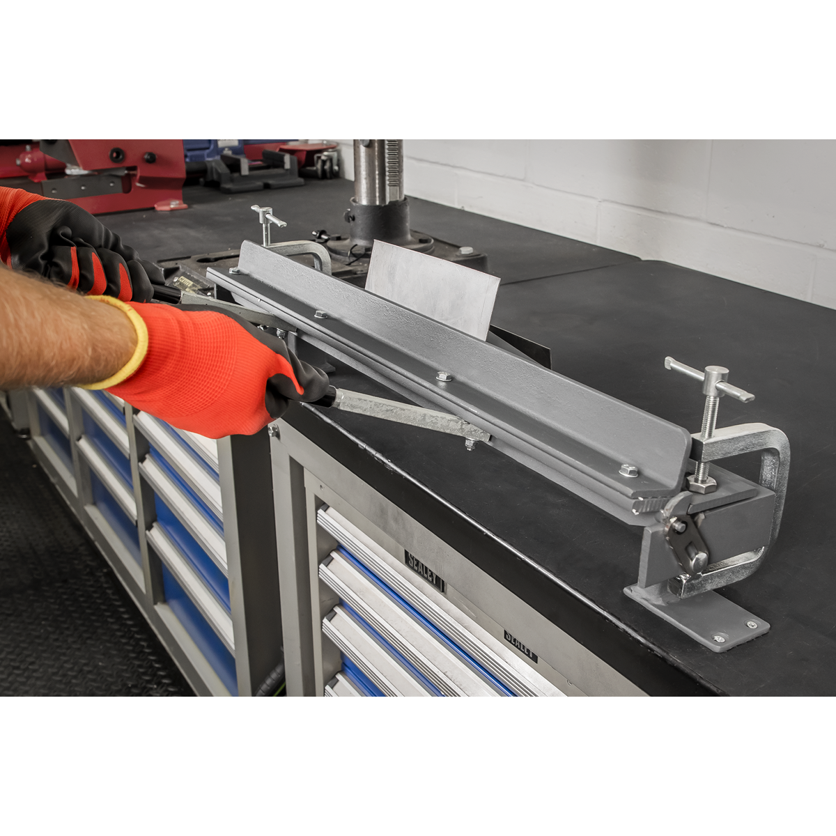 Vice/Bench Mounting Sheet Metal Folder 700mm TS01