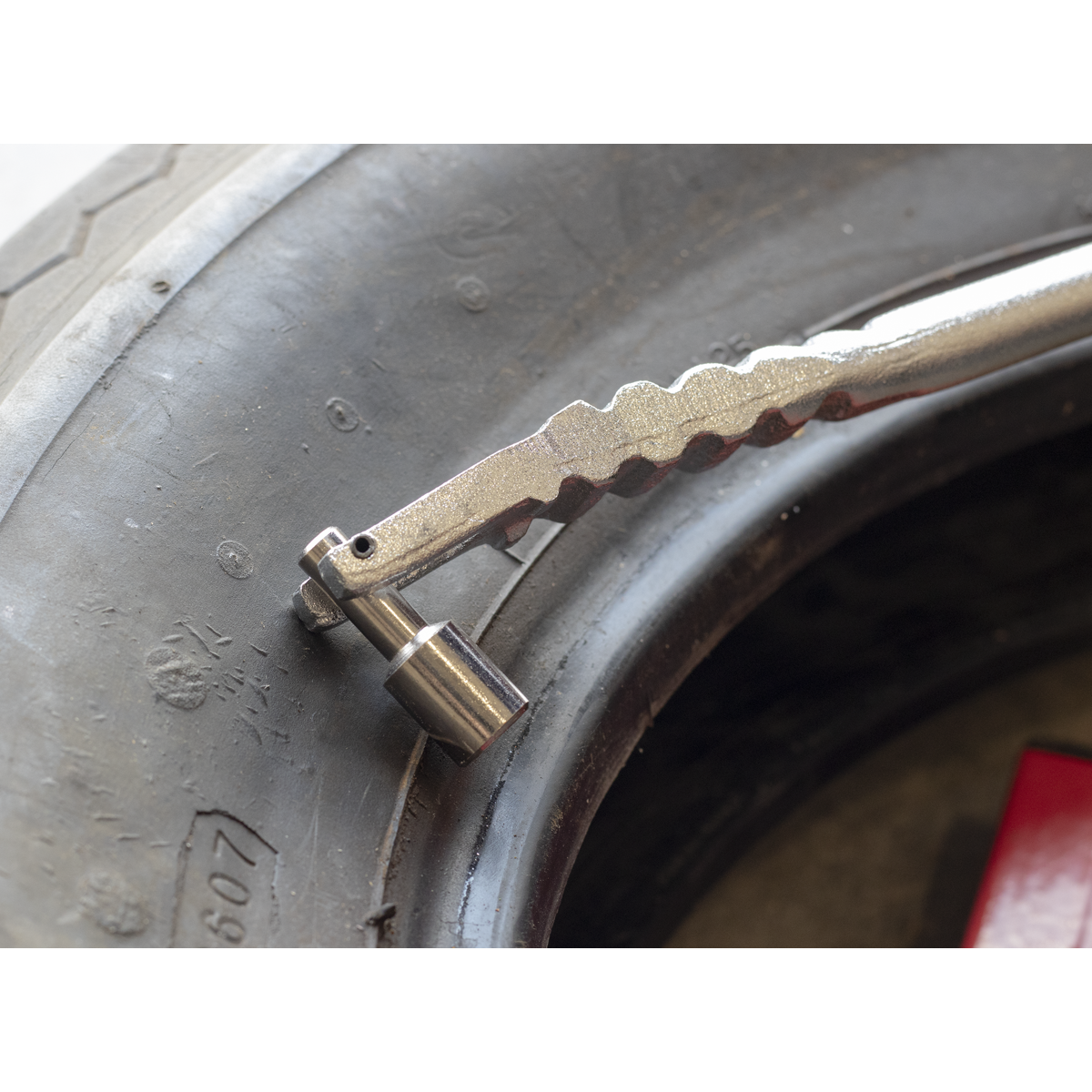 Tyre Valve Installer TST/TVI