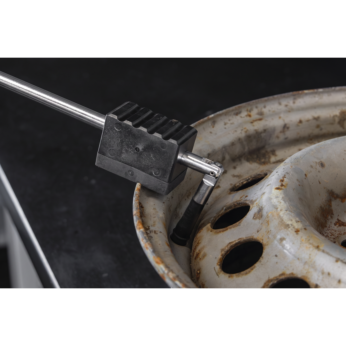 Universal Wheel Valve Installer TST20