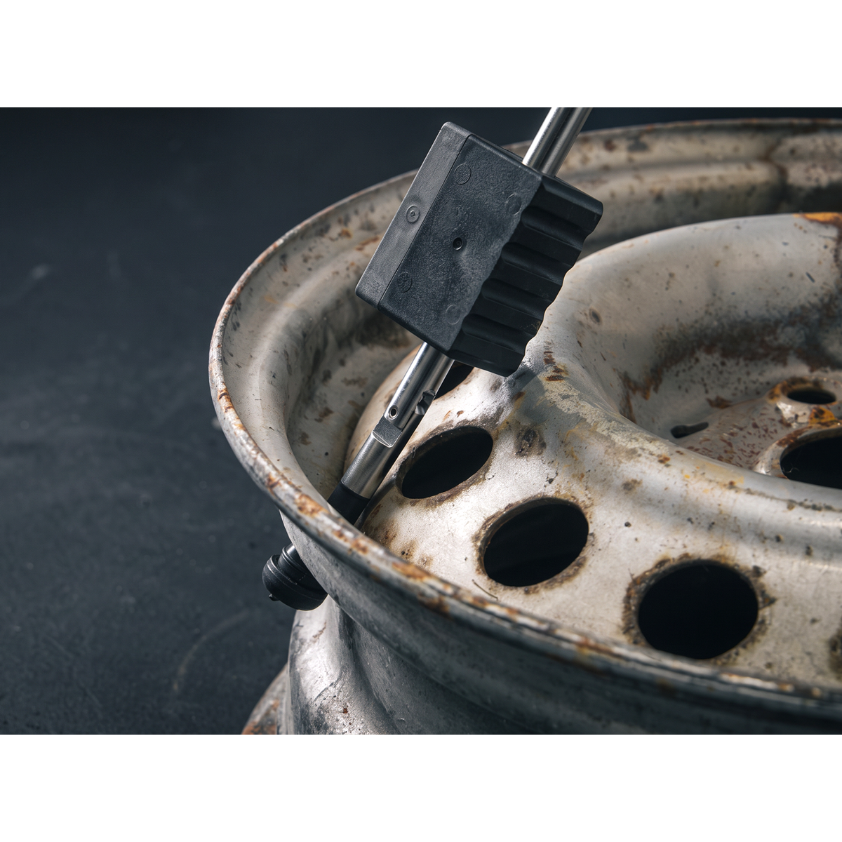 Universal Wheel Valve Installer TST20