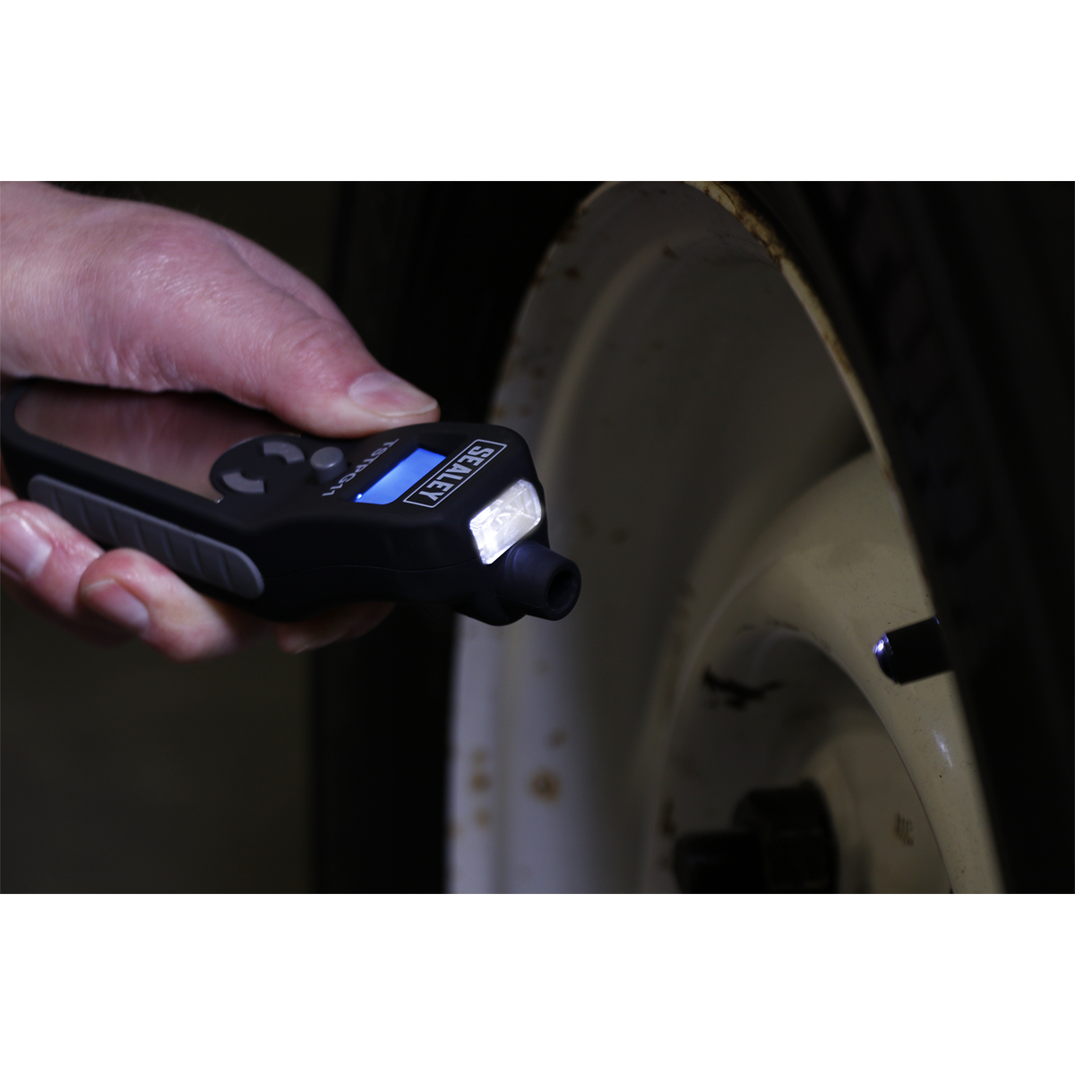 Digital Tyre Pressure & Tread Depth Gauge TSTPG11