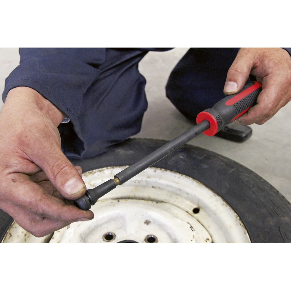 Tyre Valve Removal/Installation Tool TSTVRK