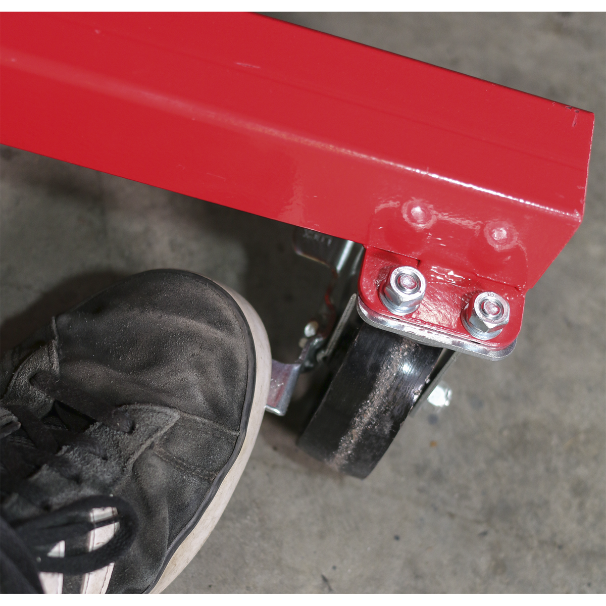 Adjustable 2-Post Vehicle Moving Dolly 900kg Capacity VMD001