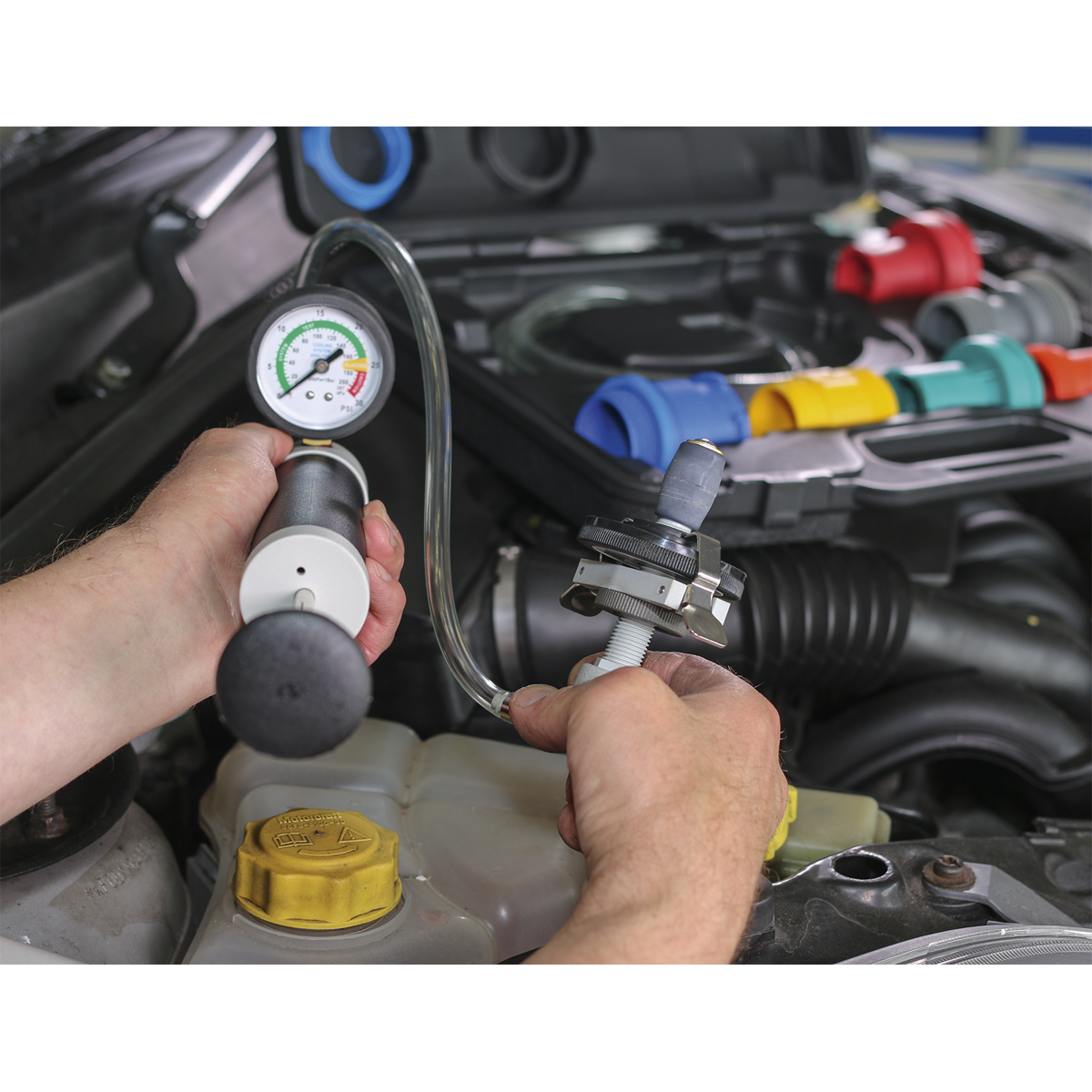 Cooling System & Cap Testing Kit VS0031