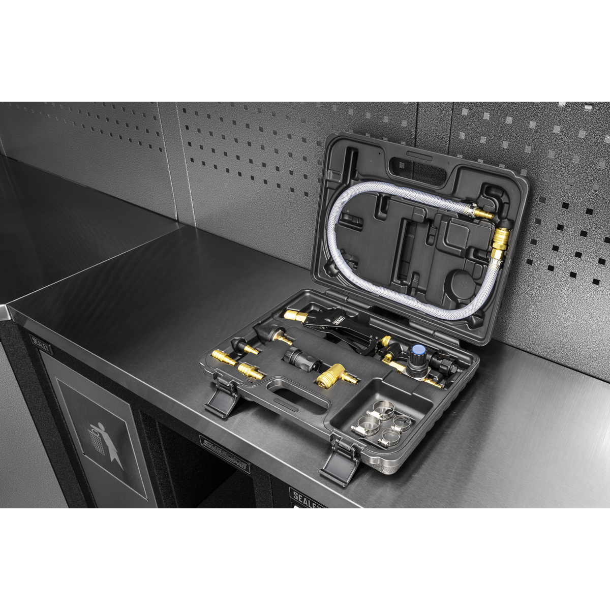 Pulsating Cooling System Flush Tool Set VS0055