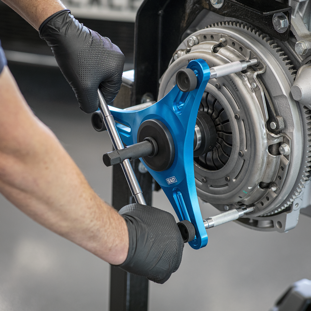 Self-Adjusting Clutch Tool VS011