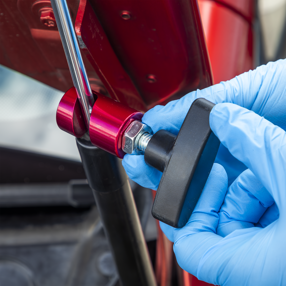 Bonnet Strut Clamp VS0149