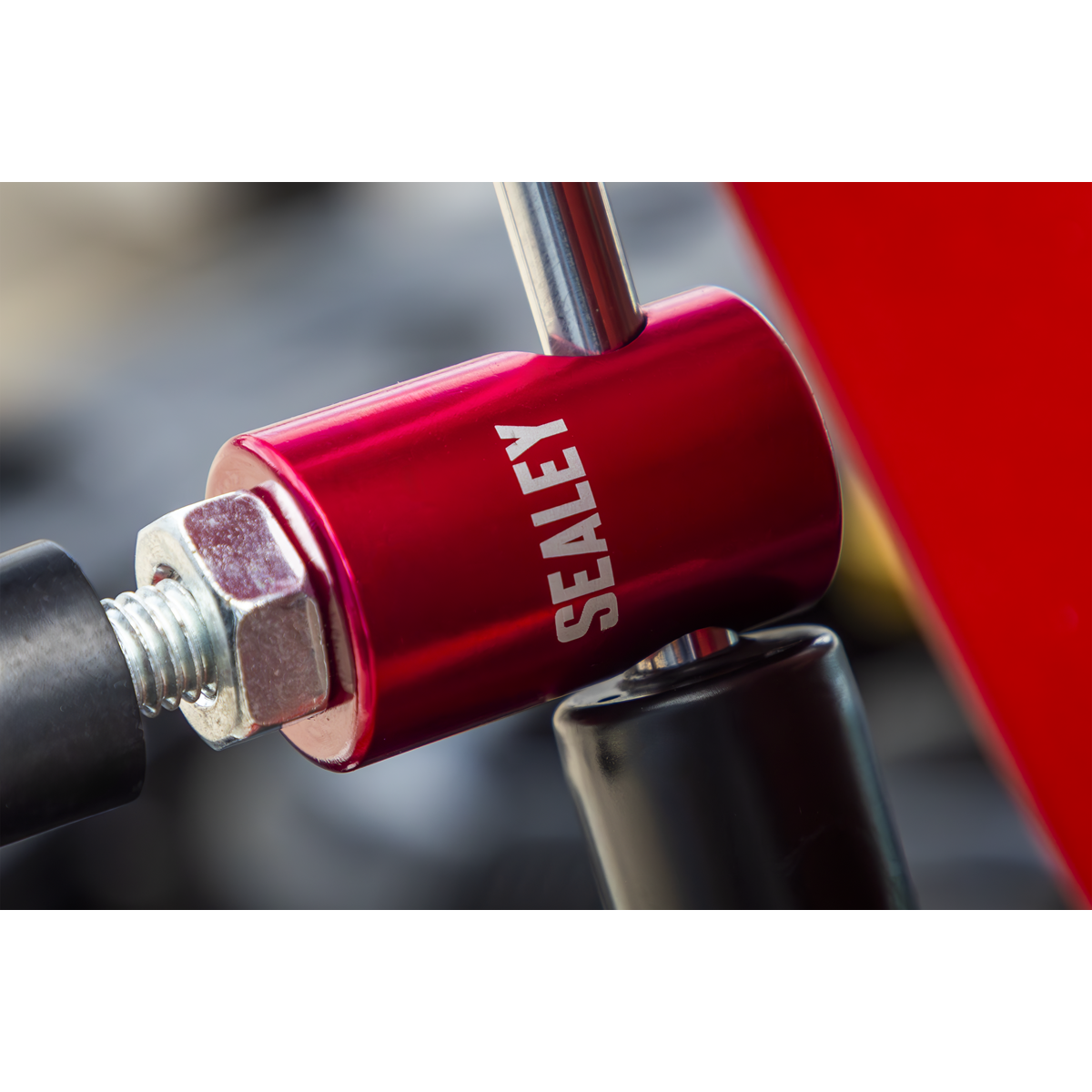 Bonnet Strut Clamp VS0149