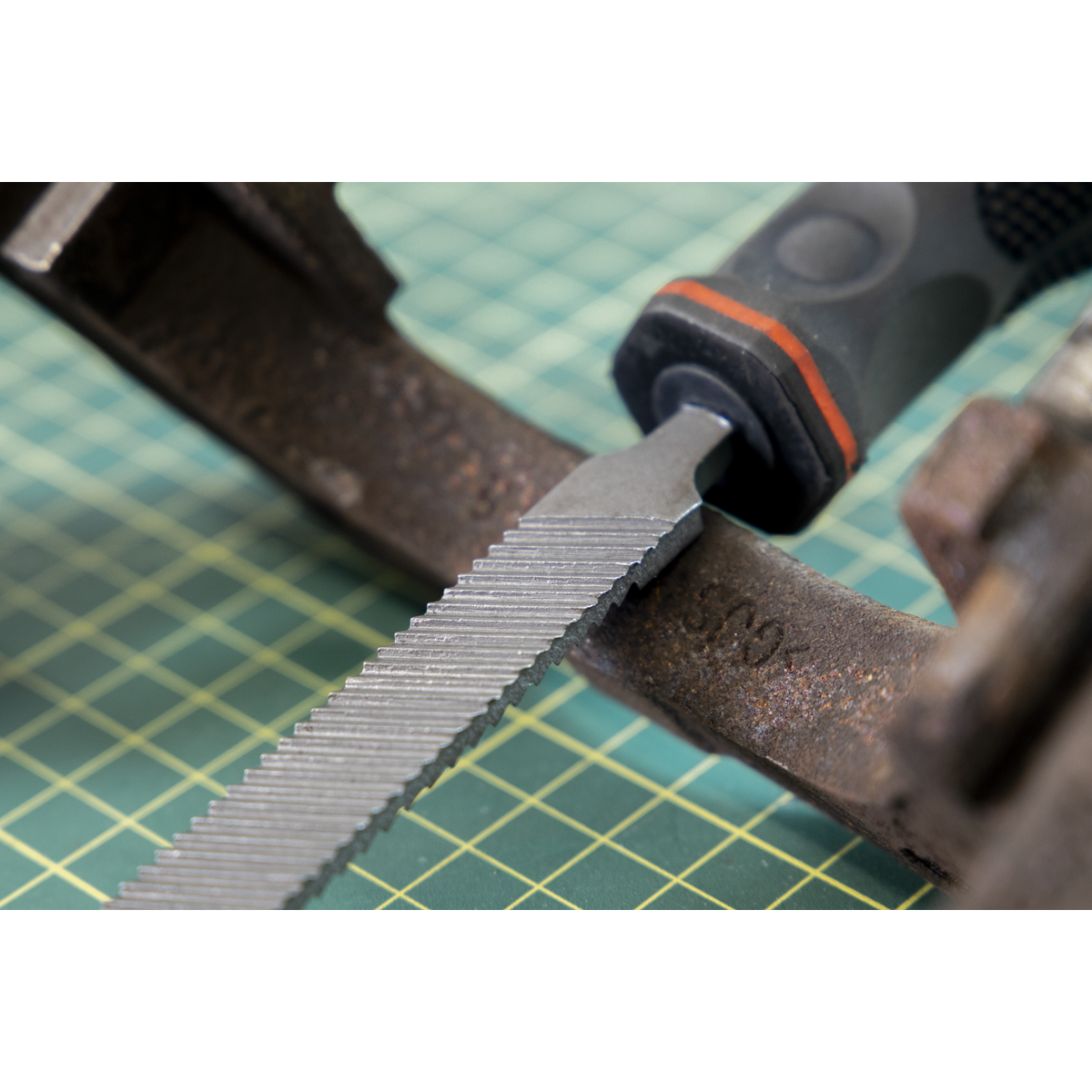 Caliper Cleaning File VS0391