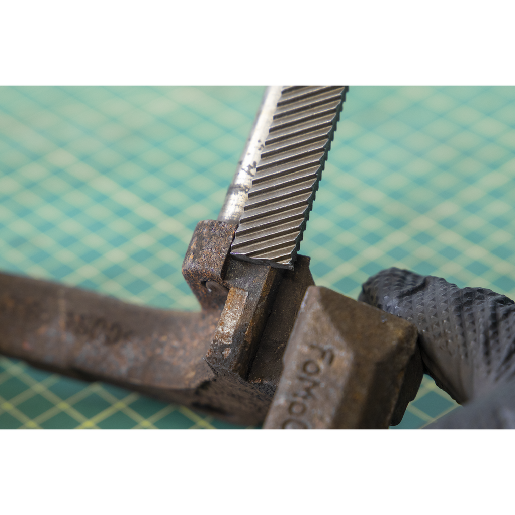 Caliper Cleaning File VS0391