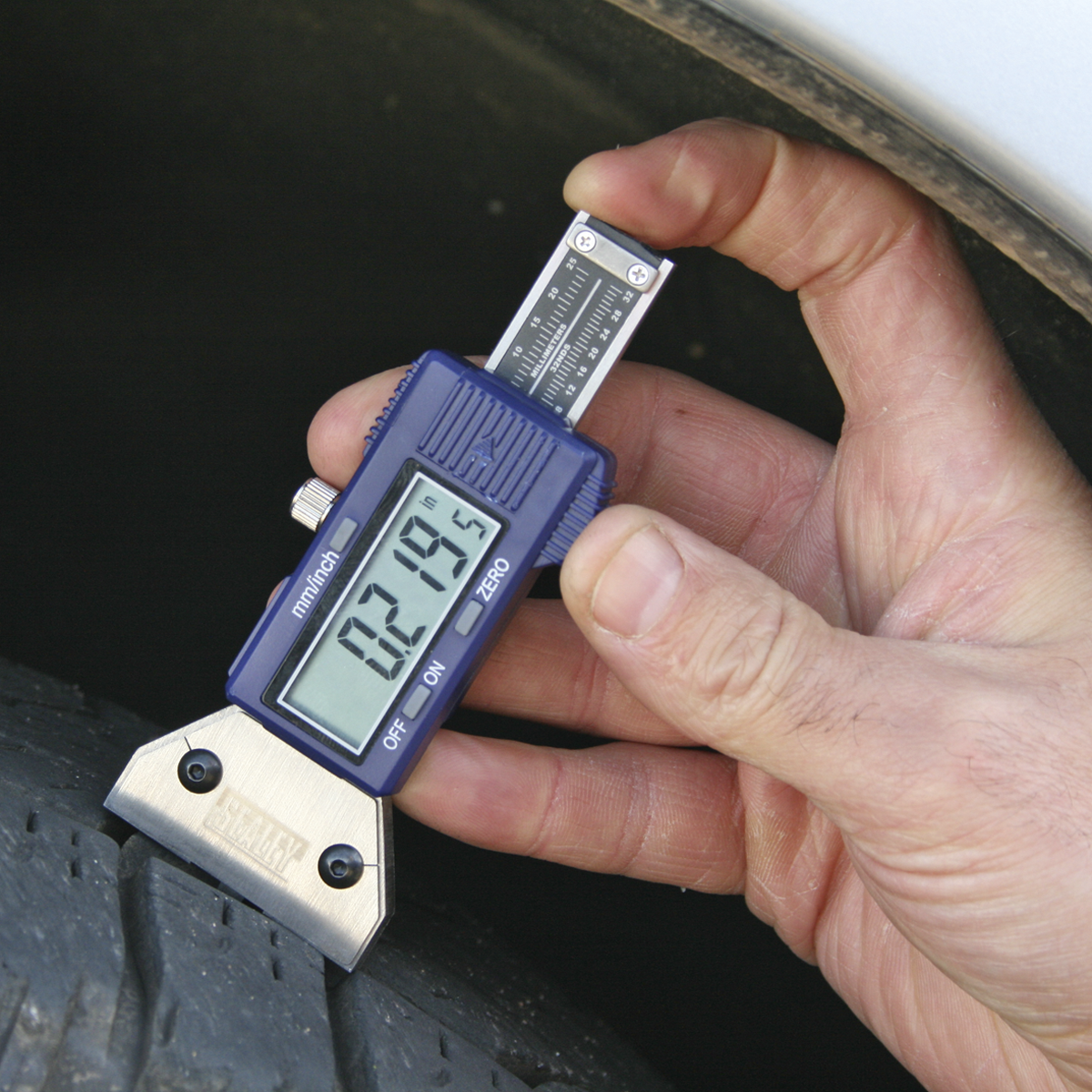 Digital Tyre Tread Depth Gauge VS0560