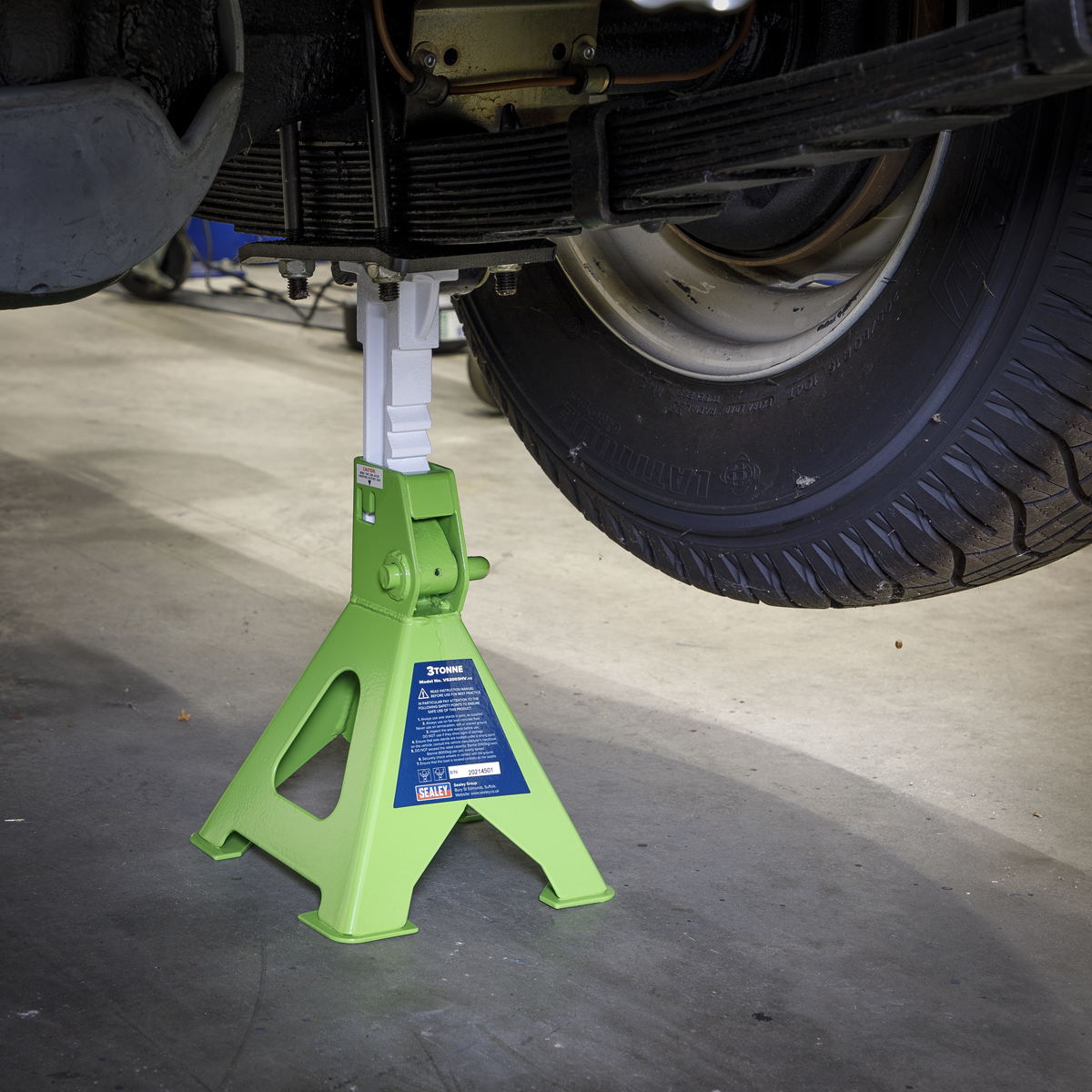Ratchet Type Axle Stands (Pair) 3 Tonne Capacity per Stand - Hi-Vis Green VS2003HV