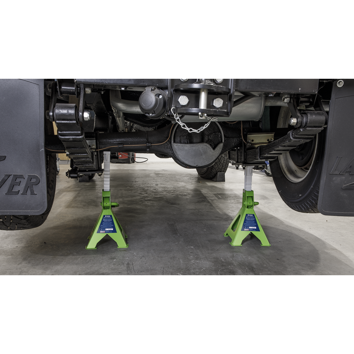 Ratchet Type Axle Stands (Pair) 3 Tonne Capacity per Stand - Hi-Vis Green VS2003HV