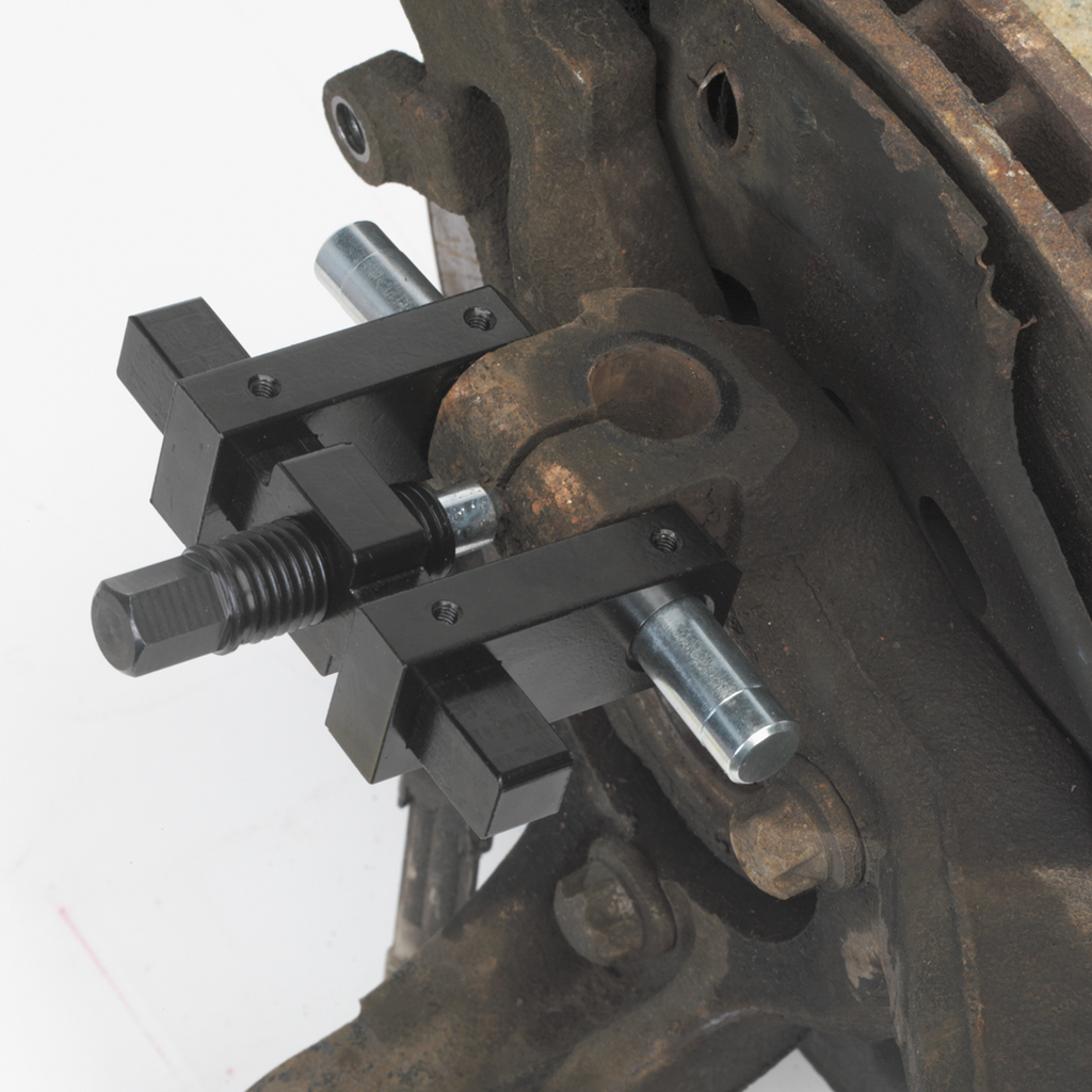 Ball Joint/Strut Hub Clamp Spreader Tool VS390
