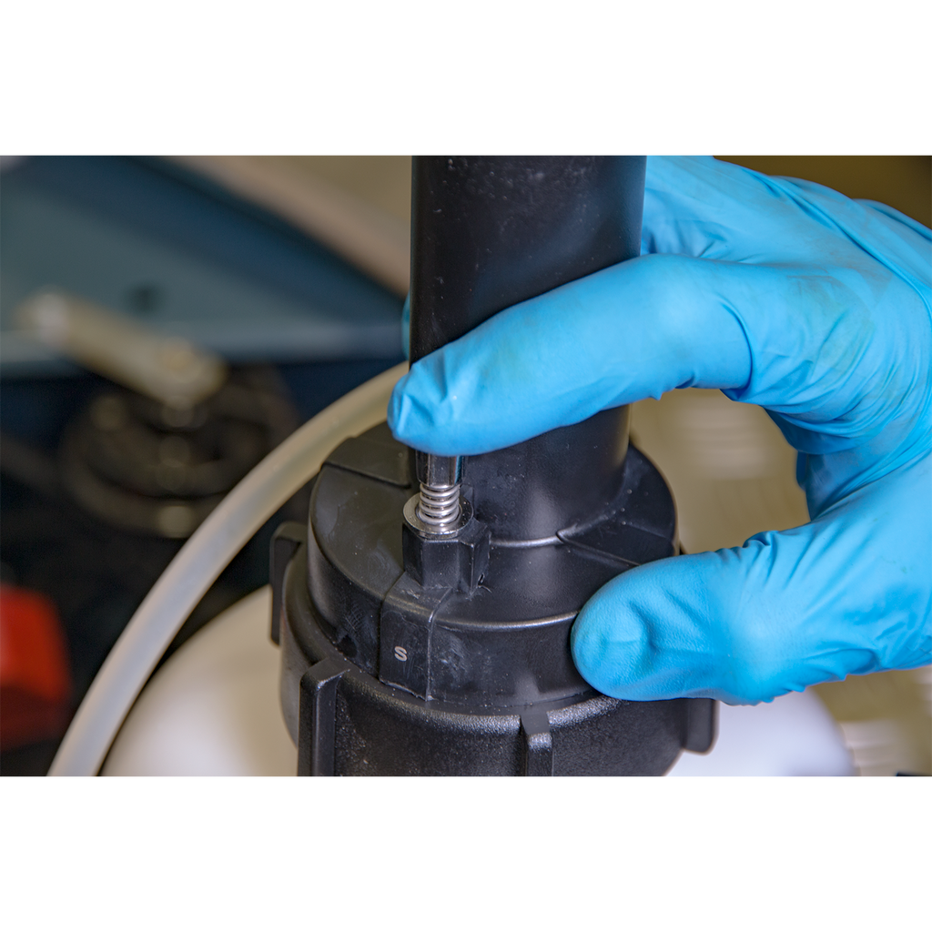 Brake & Clutch Bleeding System 2.5L VS820