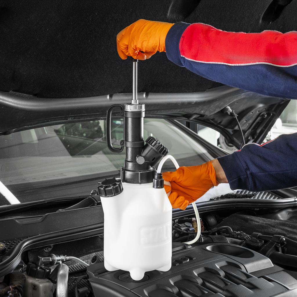 Brake & Clutch Bleeding System 2.5L VS820