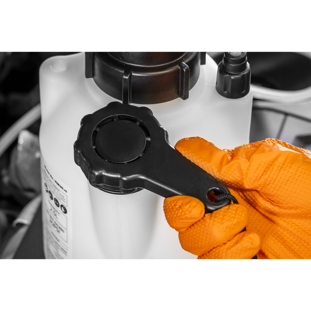 Brake & Clutch Bleeding System 2.5L VS820
