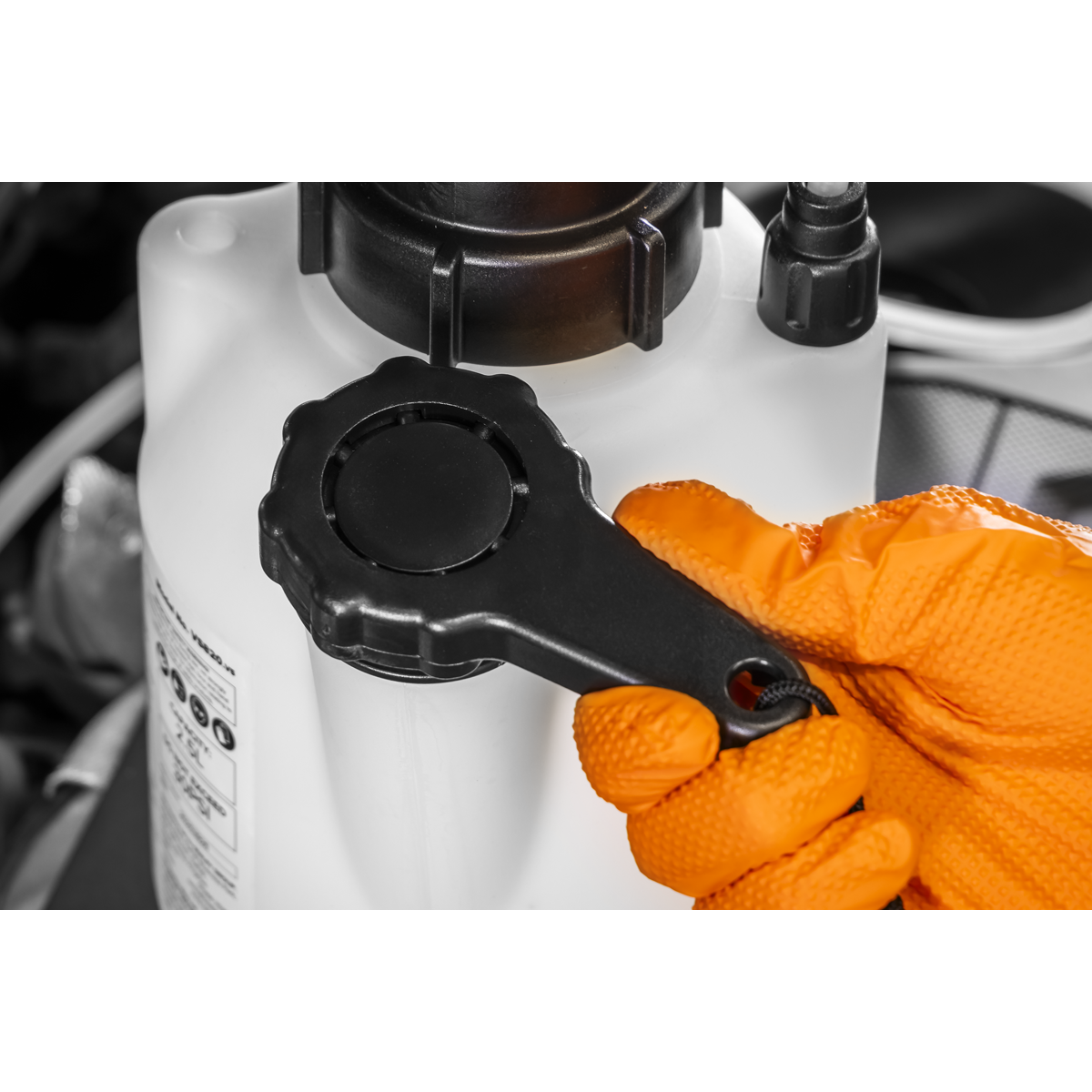 Brake & Clutch Bleeding System 2.5L VS820