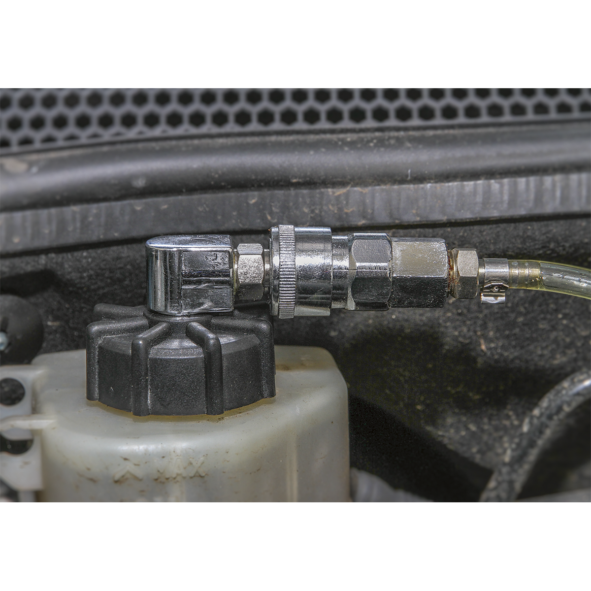 Pneumatic Brake & Clutch Bleeder 1.5L VS821