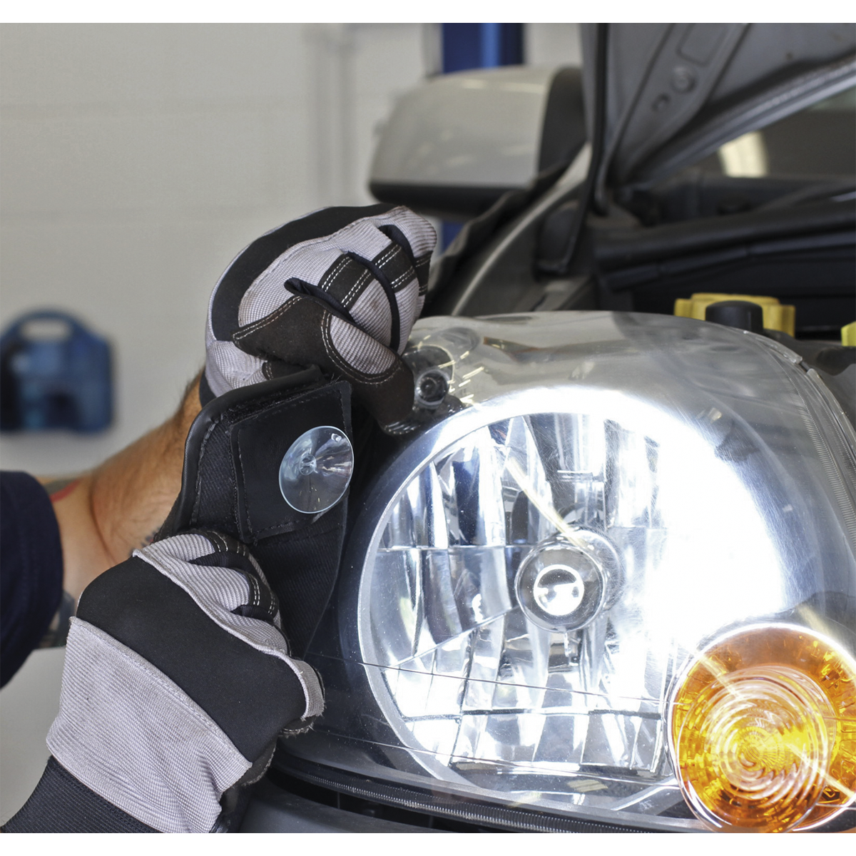 Magnetic Workshop Wing Cover & Suction Grip VS8503