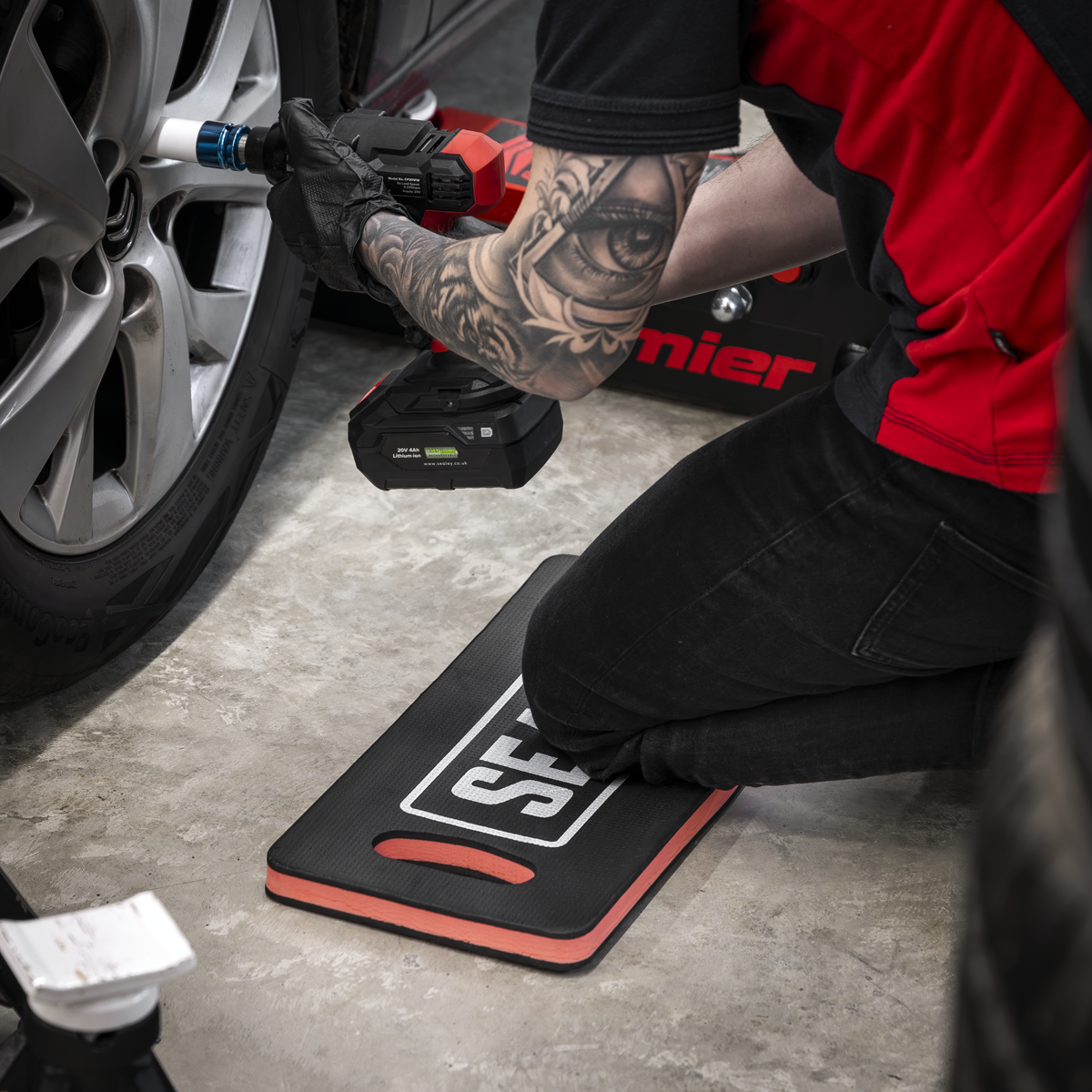 Mechanic's EVA Kneeling Mat 28mm VS8573