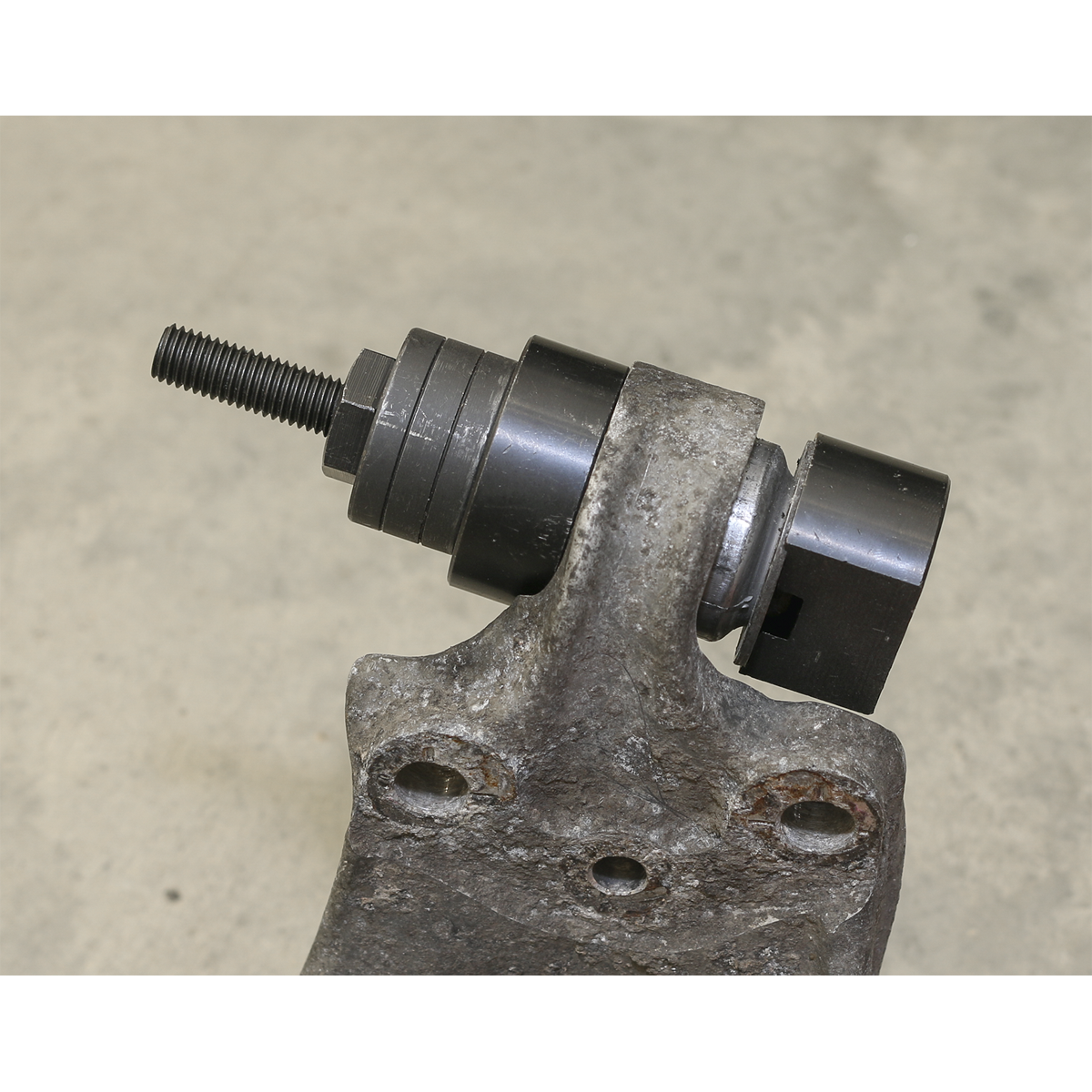 Front Pivot Arm Bush Tool for Peugeot 407/508, Citroen C5/C6 VSE4785