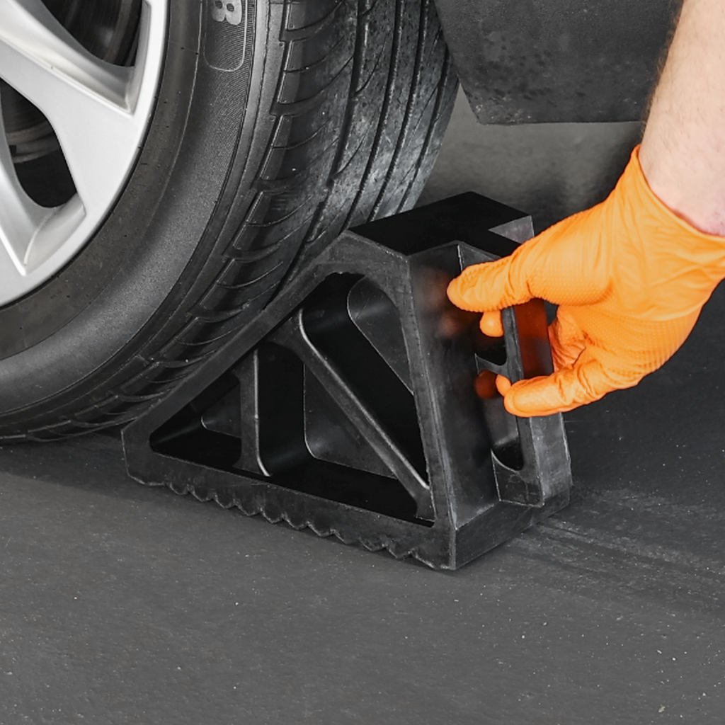 Rubber Wheel Chocks - Pair WC02