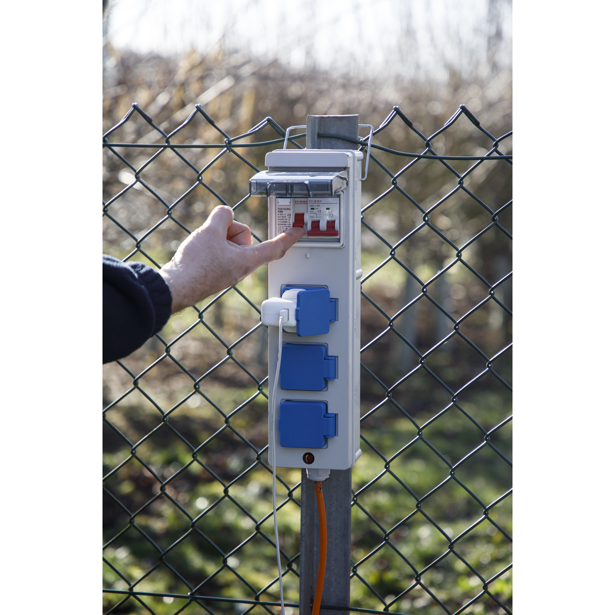 Caravan & Camping Mains Unit 15m with RCD WSC16133