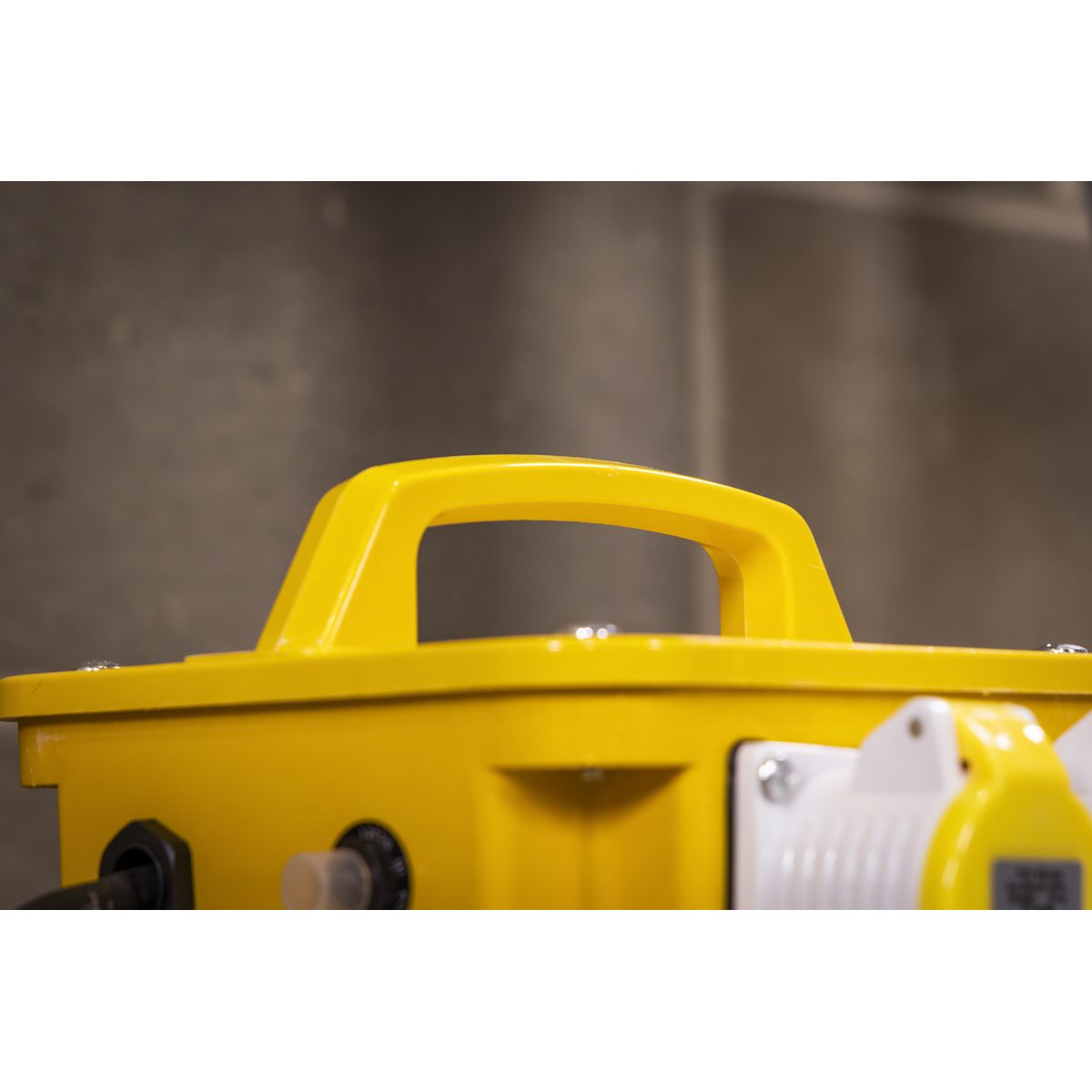 Portable Transformer 3000VA WST3000