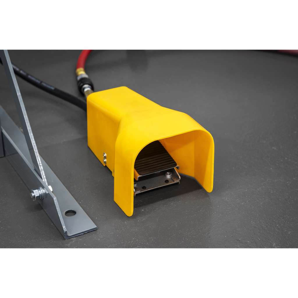 Heavy-Duty Air/Hydraulic Floor Type Press with Foot Pedal 30 Tonne YK309FAH