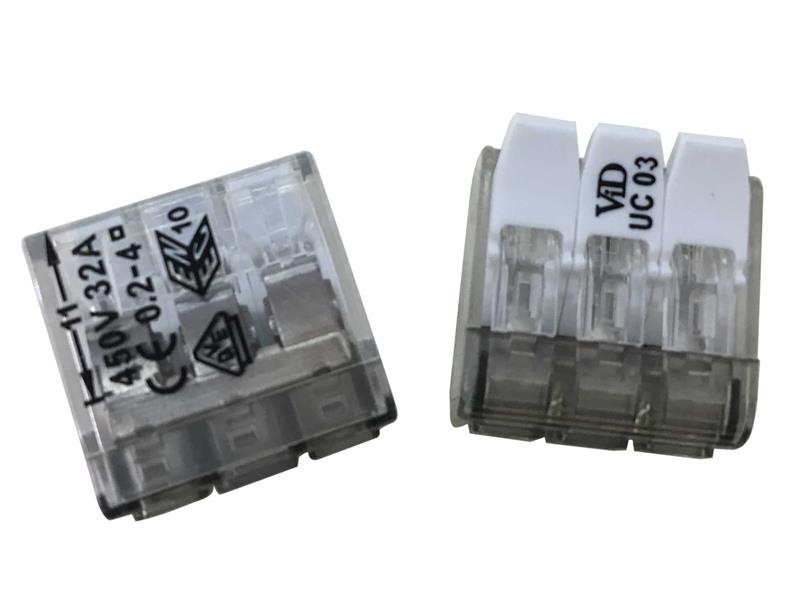 3 Pole Compact Lever Connector 32A                                              