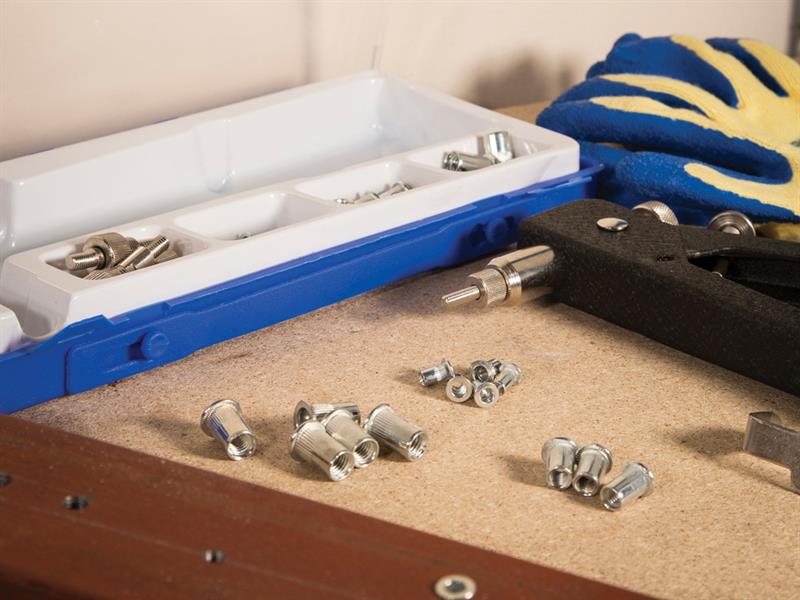Nut Riveter Kit (M3-M8) 86 Piece                                                